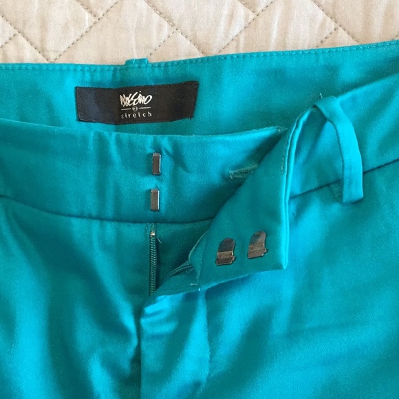 Mossimo cuffed shorts - Picture 3 of 4